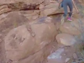 Dehors publique adulte film en rouge roche canyon