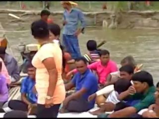 Bangladeshi desa siswa seks klip pesta di kapal laut - hornyslutcams.com
